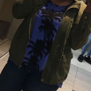 Flowy Express Palm Tree Top